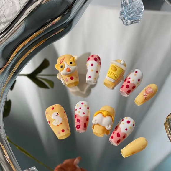 Handmade 3D press-ons w/ polka dots & corgies charms. (Nail Glue Included!) - Picture 8 of 8